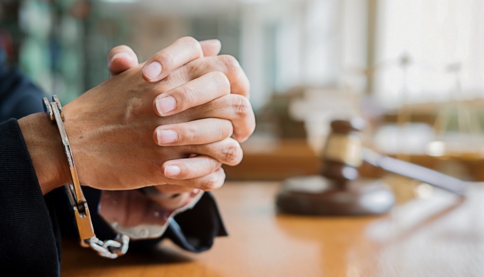 图片[2]-落石砸车致司机死亡案家属提百万赔偿 案件即将进行庭前调解-游法云